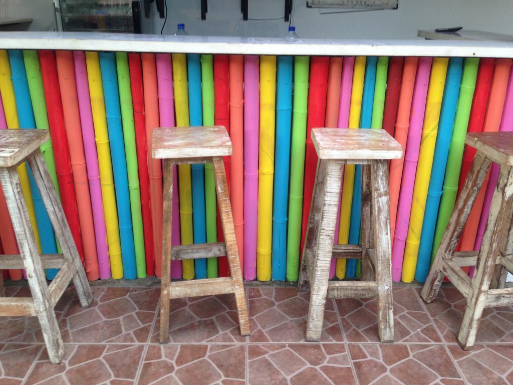 Good For Ya Knee Hostel & Bungalows (Adults Only) Gili Trawangan Dış mekan fotoğraf