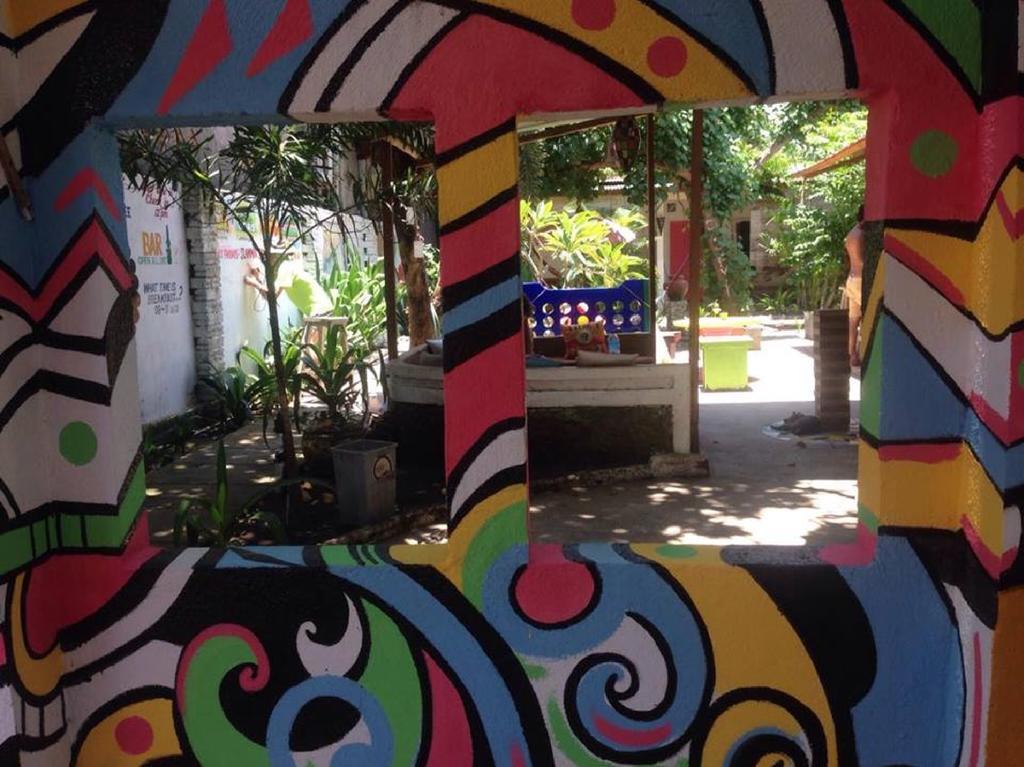Good For Ya Knee Hostel & Bungalows (Adults Only) Gili Trawangan Dış mekan fotoğraf