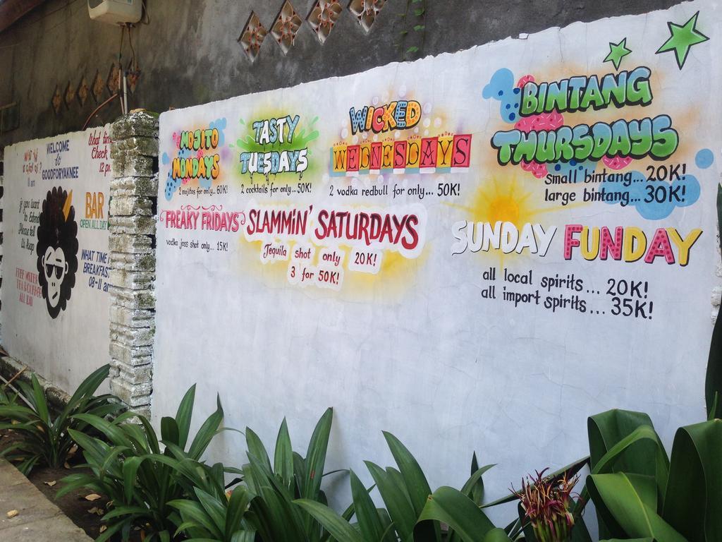 Good For Ya Knee Hostel & Bungalows (Adults Only) Gili Trawangan Dış mekan fotoğraf