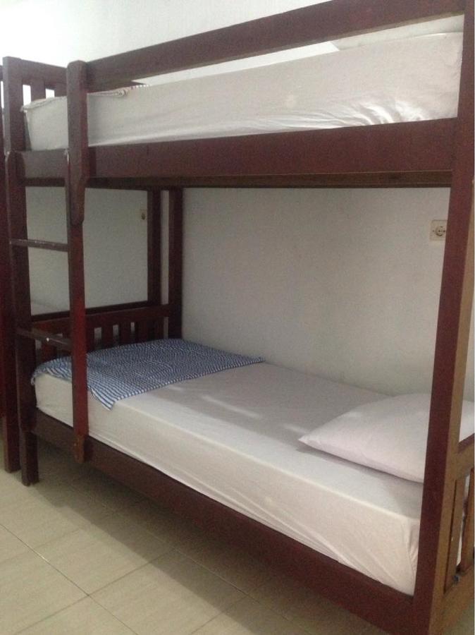 Good For Ya Knee Hostel & Bungalows (Adults Only) Gili Trawangan Dış mekan fotoğraf