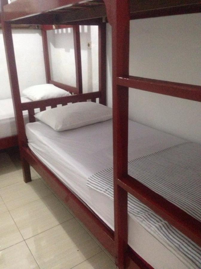 Good For Ya Knee Hostel & Bungalows (Adults Only) Gili Trawangan Dış mekan fotoğraf