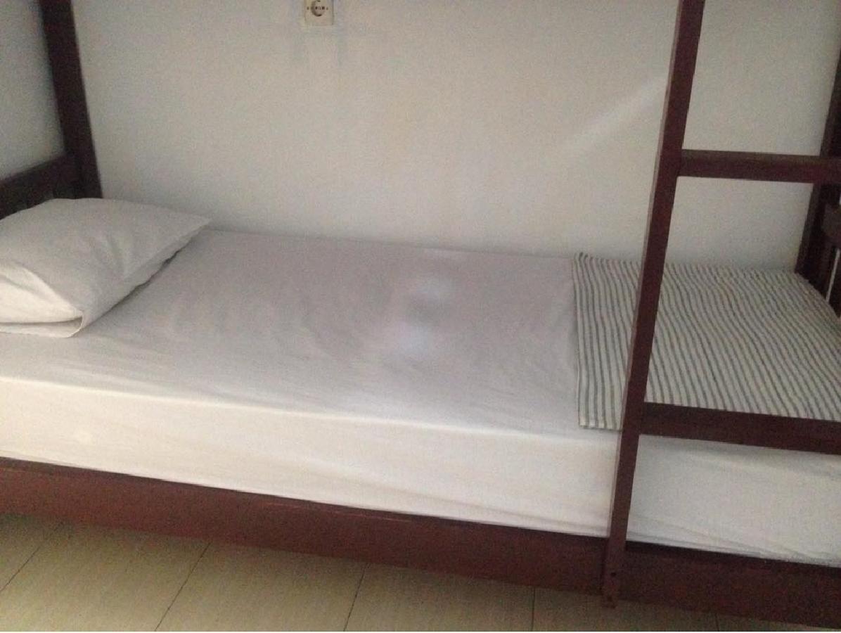 Good For Ya Knee Hostel & Bungalows (Adults Only) Gili Trawangan Dış mekan fotoğraf