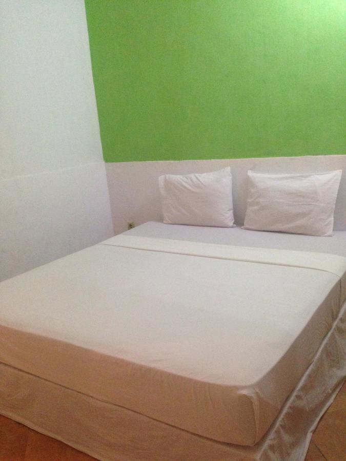 Good For Ya Knee Hostel & Bungalows (Adults Only) Gili Trawangan Dış mekan fotoğraf