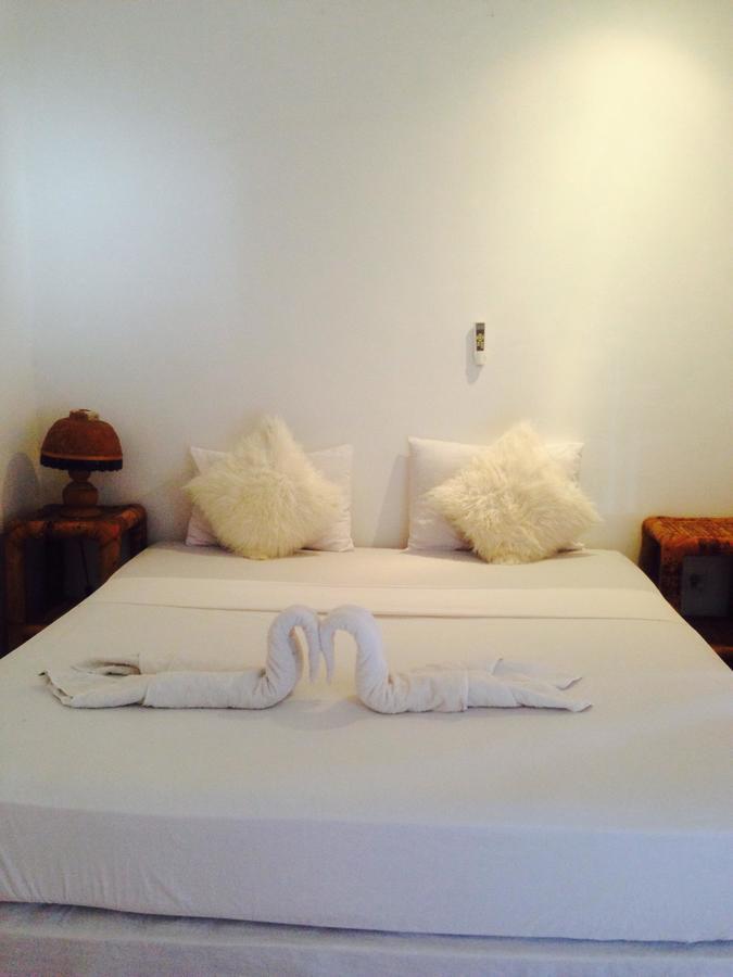 Good For Ya Knee Hostel & Bungalows (Adults Only) Gili Trawangan Dış mekan fotoğraf